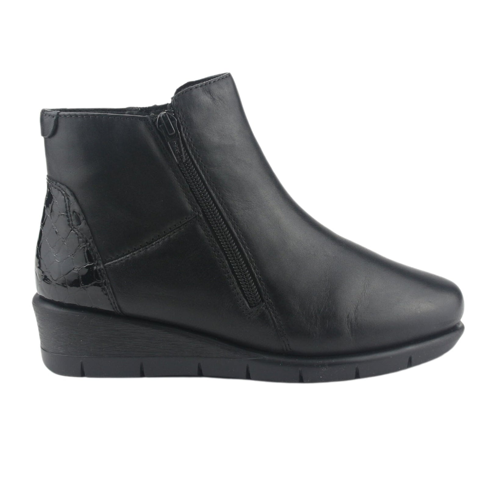Botin de Cuero Chalada Mujer Calafate-2 Negro Casual Botines Taco Chalada 