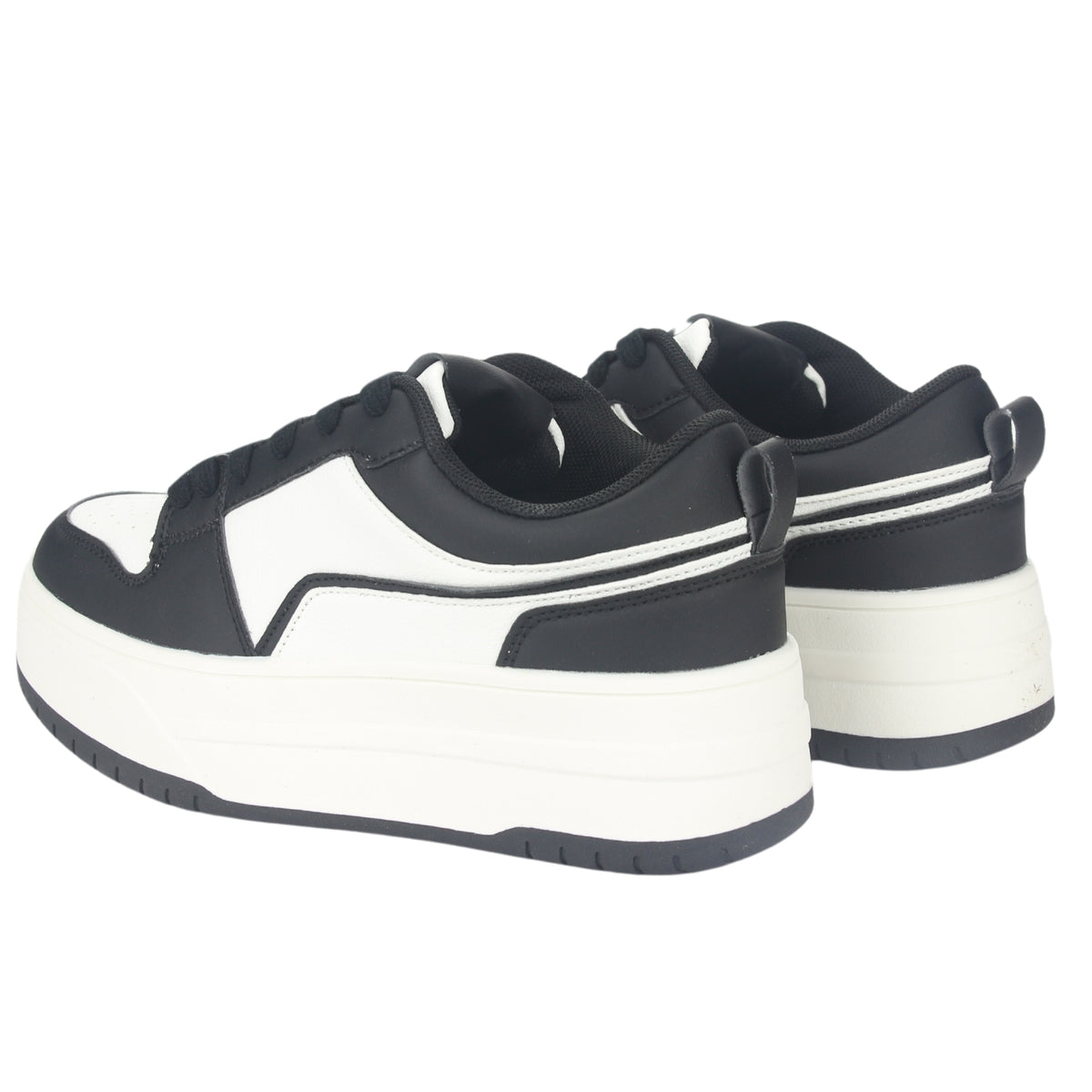 Zapatilla Chalada Mujer Trina-1 Negro Urbano