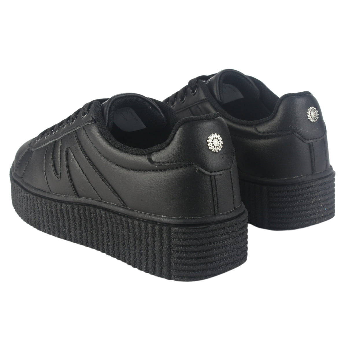 Zapatilla Chalada Mujer Flumi-10 Negro Urbano