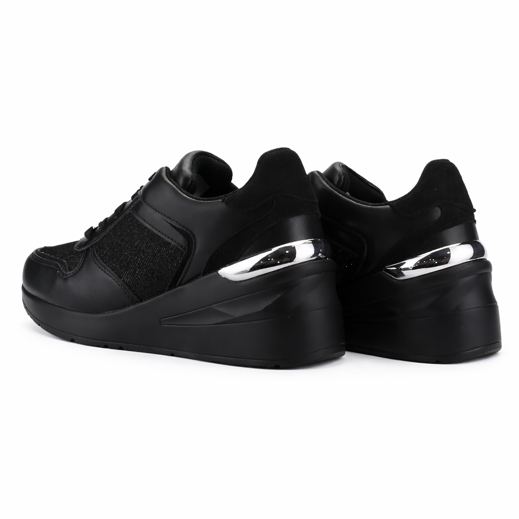Zapatilla Negro Mujer Casual Chalada June