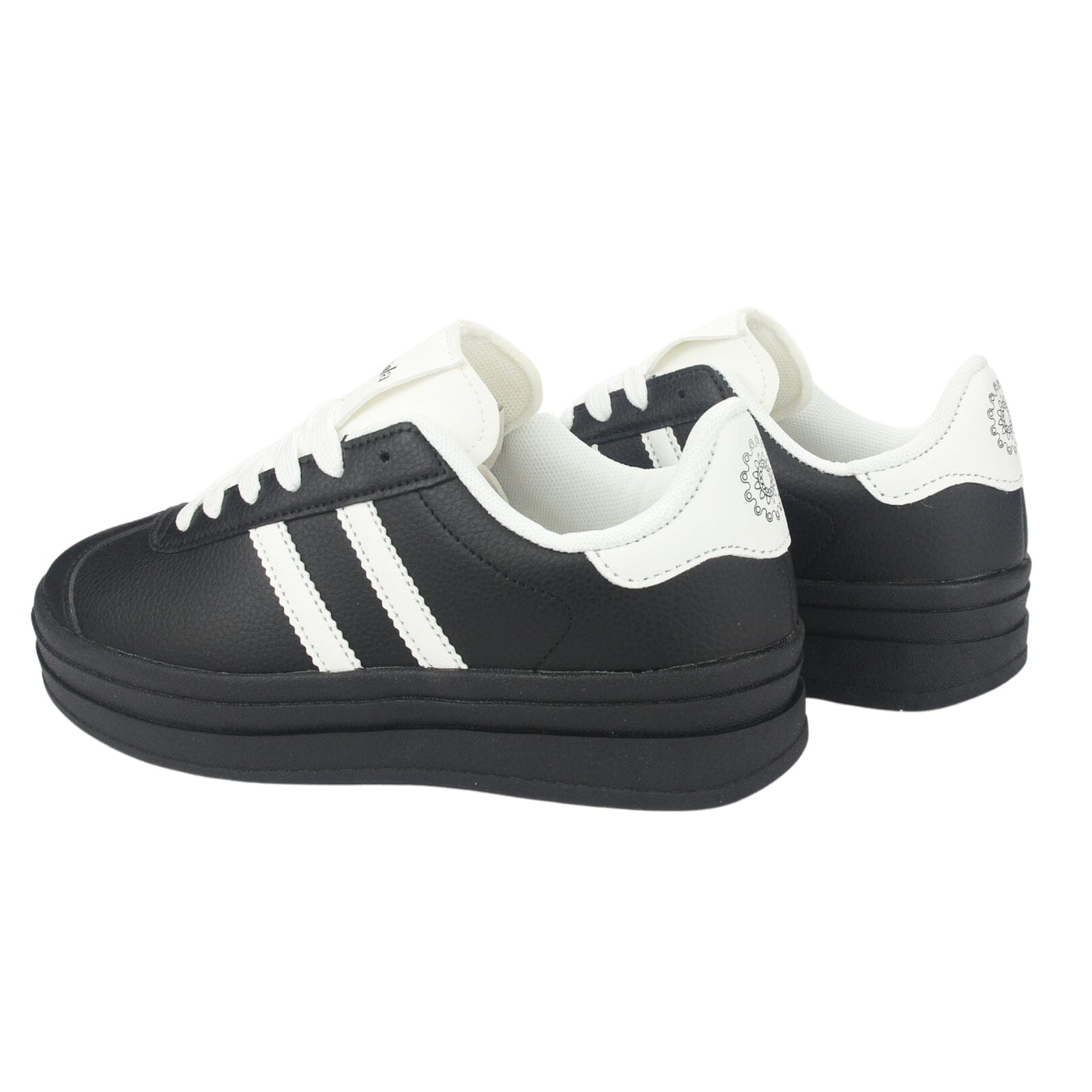 Zapatilla Chalada Mujer Andy-10 Negro Casual Zapatillas Urbanas Chalada 
